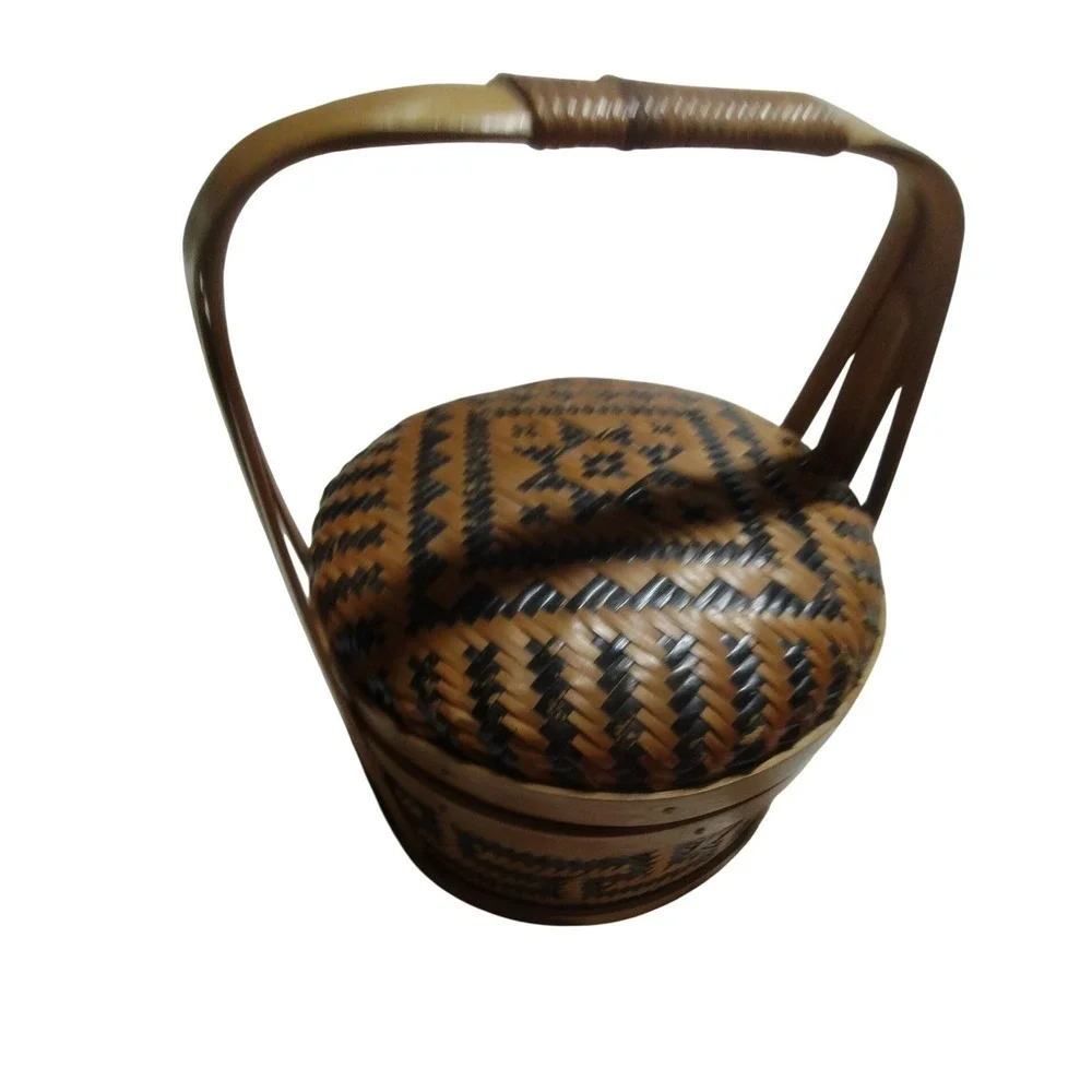 Vintage Handwoven Bamboo Basket with Lid Handle Woven Trinket Sewing Box